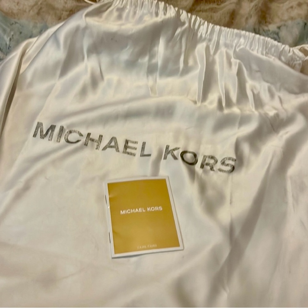 Michael Kors leather bag - Picture 6 of 6